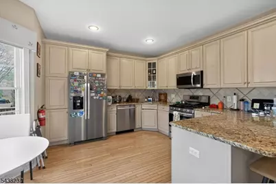 70 Winged Foot Dr, Livingston, NJ 07039 - Photo 5