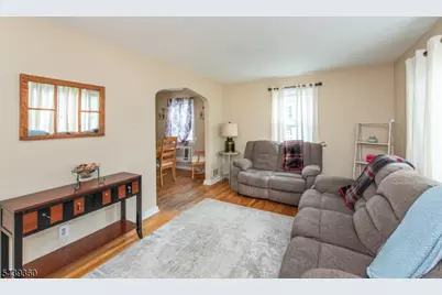 19 Brookdale Ave, Cedar Grove, NJ 07009 - Photo 5