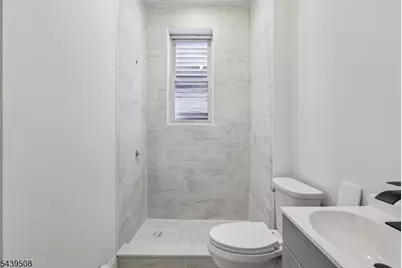 523 Franklin St, Elizabeth, NJ 07206 - Photo 25