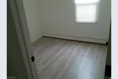 523 Franklin St, Elizabeth, NJ 07206 - Photo 11