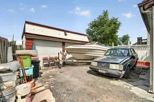 79 E Jersey St, Elizabeth, NJ 07206 - Photo 15