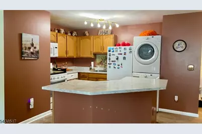 74 Falcon Ridge Way #4, Hamburg, NJ 07419 - Photo 3