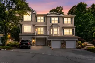106 Wallace Ct, Green Brook Township, NJ 08812 - Photo 15