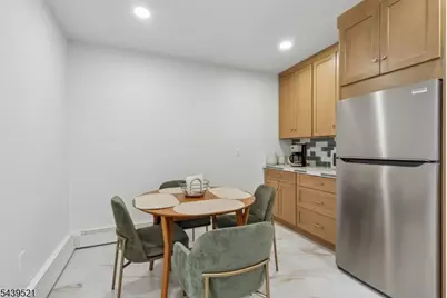 639 S Broad St, Elizabeth, NJ 07202 - Photo 17