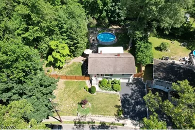 30 Knolls Rd, Bloomingdale, NJ 07403 - Photo 29