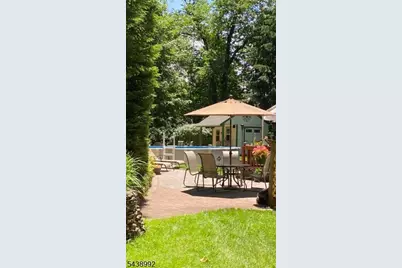 30 Knolls Rd, Bloomingdale, NJ 07403 - Photo 31