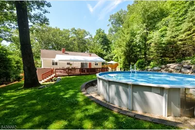 30 Knolls Rd, Bloomingdale, NJ 07403 - Photo 21