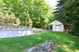 30 Knolls Rd, Bloomingdale, NJ 07403 - Photo 23