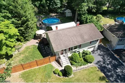 30 Knolls Rd, Bloomingdale, NJ 07403 - Photo 27
