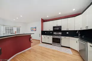 20 Pine Valley Rd, Livingston, NJ 07039 - Photo 9