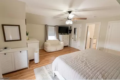 52 Knollwood Ter, Clifton, NJ 07012 - Photo 23