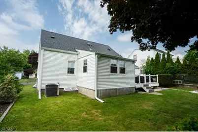 52 Knollwood Ter, Clifton, NJ 07012 - Photo 29