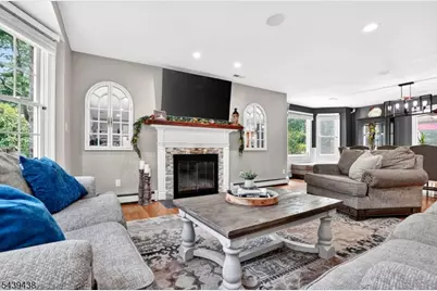 28 Fairview Dr, East Hanover Township, NJ 07936 - Photo 9