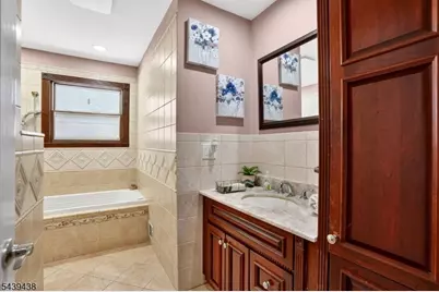 28 Fairview Dr, East Hanover Township, NJ 07936 - Photo 23