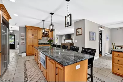 28 Fairview Dr, East Hanover Township, NJ 07936 - Photo 17