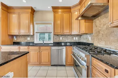 467 Summit Ave, Hackensack, NJ 07601 - Photo 11