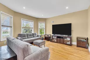 467 Summit Ave, Hackensack, NJ 07601 - Photo 7