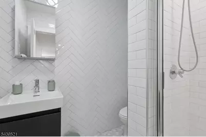 639 S Broad St, Elizabeth, NJ 07202 - Photo 21