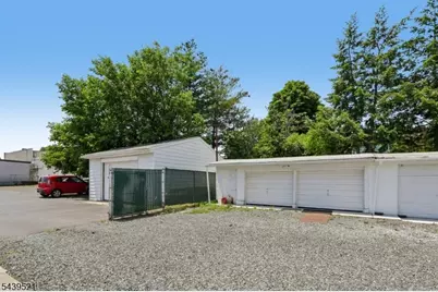 639 S Broad St, Elizabeth, NJ 07202 - Photo 31