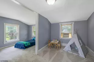 127 Elizabeth St, South Bound Brook Boro, NJ 08880 - Photo 17