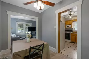 127 Elizabeth St, South Bound Brook Boro, NJ 08880 - Photo 9