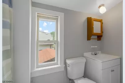 127 Elizabeth St, South Bound Brook Boro, NJ 08880 - Photo 21