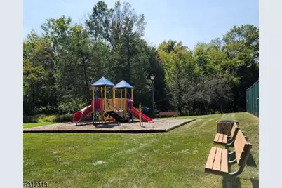 348 Cotswold Pl, Franklin Township, NJ 08873 - Photo 47