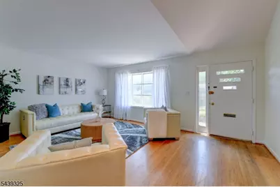 15 Winding Way, West Orange Township, NJ 07052 - Photo 3