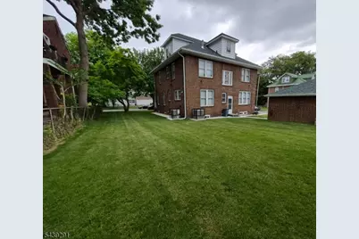 110 Hansbury Ave, Newark, NJ 07112 - Photo 25