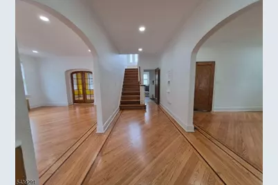 110 Hansbury Ave, Newark, NJ 07112 - Photo 3