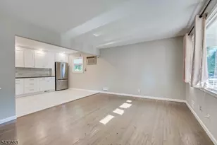 15 Woodmere St, Raritan, NJ 08869 - Photo 3