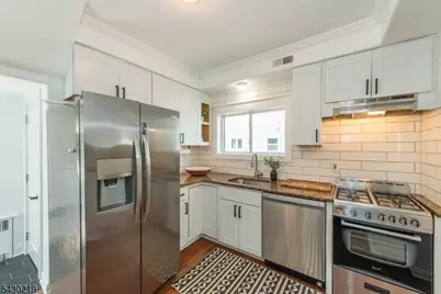 35 Howe Ave, Montclair, NJ 07042 - Photo 21