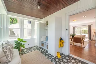35 Howe Ave, Montclair, NJ 07042 - Photo 5