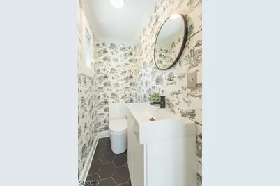 35 Howe Ave, Montclair, NJ 07042 - Photo 27