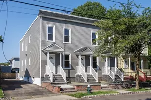 26 Washington St, Montclair, NJ 07042 - Photo 3
