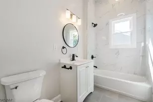 26 Washington St, Montclair, NJ 07042 - Photo 11