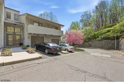 52 Adams Ter, Clifton, NJ 07013 - Photo 41