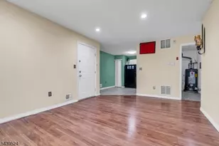 19 Amethyst Way, Franklin Township, NJ 08823 - Photo 7