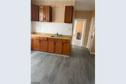 121 Smith St, Newark, NJ 07106 - Photo 5