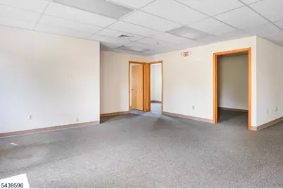 15 Rockland Ter, Verona, NJ 07044 - Photo 17