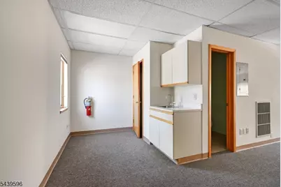 15 Rockland Ter, Verona, NJ 07044 - Photo 13