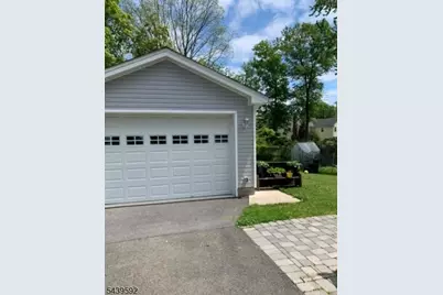 35 Summit Ave, Chatham, NJ 07928 - Photo 17