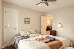 93 Fox Rd, Edison Twp., NJ 08817 - Photo 15