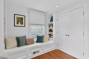 14 Gray St, Montclair, NJ 07042 - Photo 27