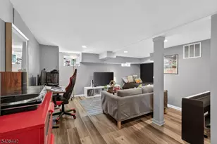 14 Gray St, Montclair, NJ 07042 - Photo 41