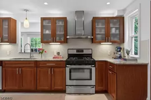 14 Gray St, Montclair, NJ 07042 - Photo 21