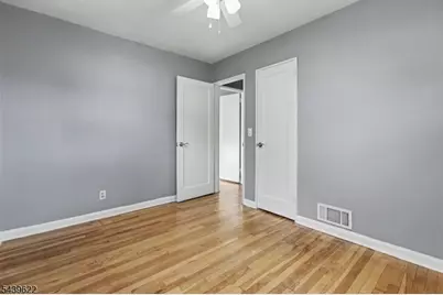 68 16th Ave, Elmwood Park, NJ 07407 - Photo 23