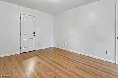 68 16th Ave, Elmwood Park, NJ 07407 - Photo 27