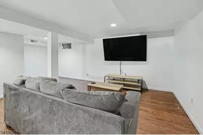68 16th Ave, Elmwood Park, NJ 07407 - Photo 9