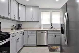 17 Brown St, Nutley, NJ 07110 - Photo 11
